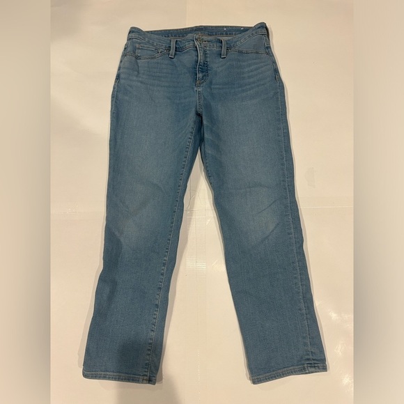 Chico's Denim - Chico’s So Slimming Girlfriend Slim Leg Jeans Cropped Women’s 8/1 Light Wash